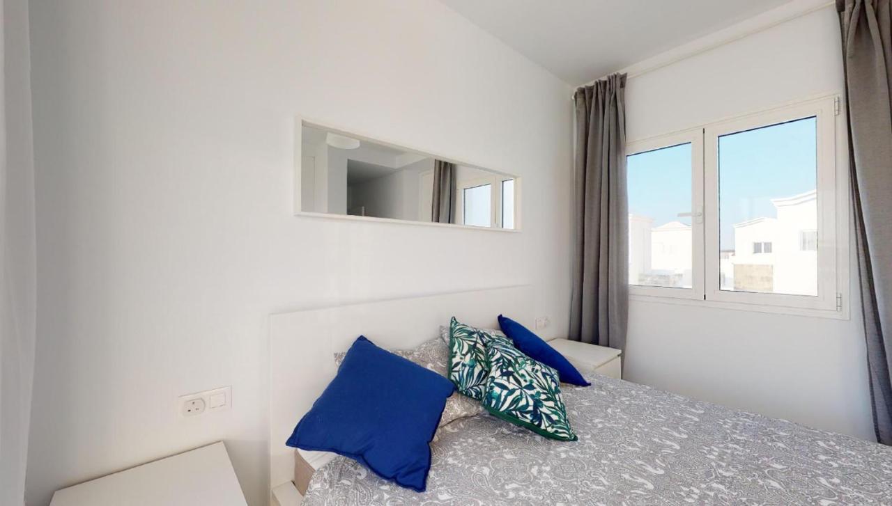 Rosa Luxury 2 Bed 2 Bath With Private Pool, Patio * Playa Blanca (Lanzarote)